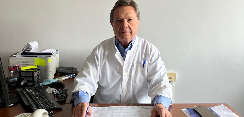 Λάμπρος Καλύβας Ορθοπεδικός